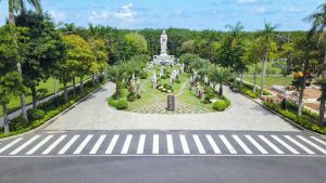 khuôn viên sanh các kiến trúc của công viên vĩnh hằng long thành